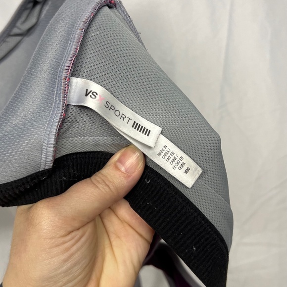 Victoria's Secret Sports Bra - Picture 2 of 3